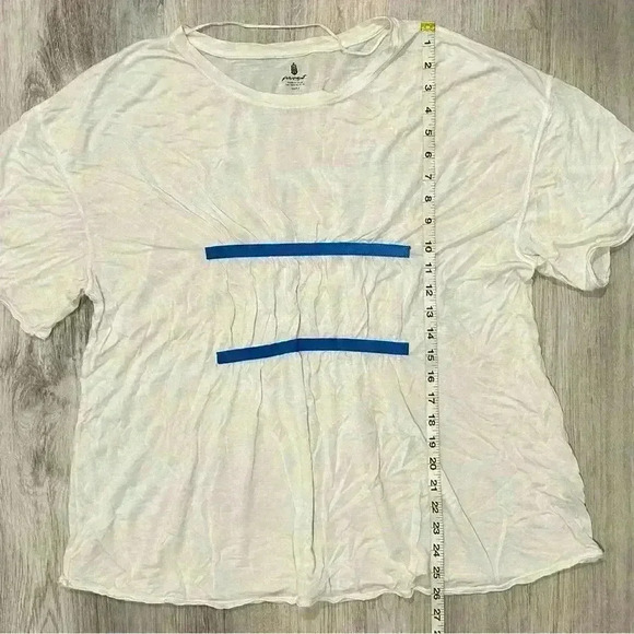 Free People FP Movement White Blue Short Sleeve Shirt Wool Oversized Top Size XS - Picture 3 of 9